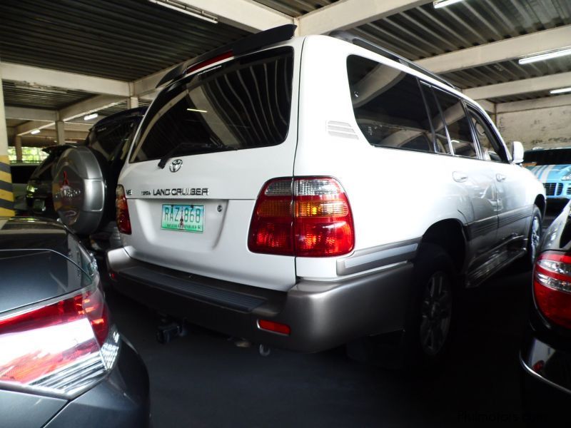 Toyota Land Cruiser V8 in Philippines