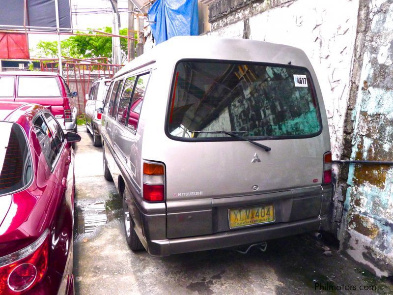 Mitsubishi L300 Versa Van Exceed in Philippines