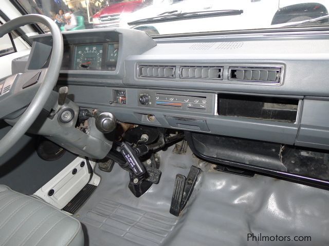 Used Mitsubishi L300 FB Deluxe | 2008 L300 FB Deluxe for ...