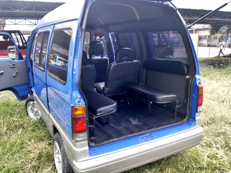 Suzuki Multicab van in Philippines