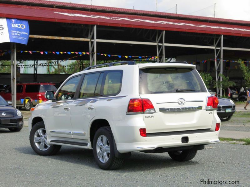 Toyota Land Cruiser GXR in Philippines