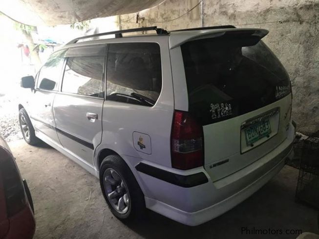 Used Mitsubishi Grandis Chariot