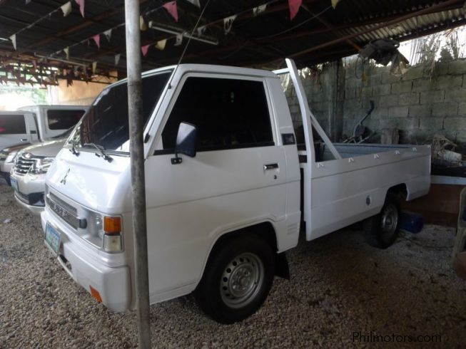 Used Mitsubishi L300 Pick up type 2010 L300 Pick up type Used Mitsubishi L300 Pick up type 2010 L300 Pick up type