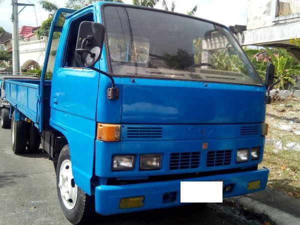 Isuzu Elf in Philippines
