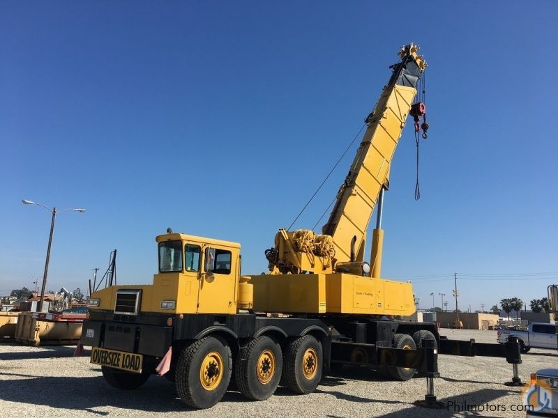 Grove Manufacturing Company TM 875 Hydraulic Crane withTrapeziodal Boom Telescopic Boom Truck TM875 12x6 Drive in Philippines