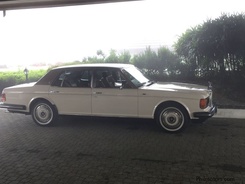 Rolls-Royce silver spur in Philippines