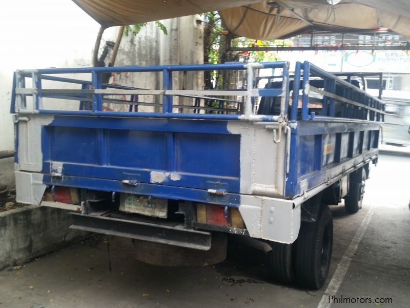 Isuzu Dropside in Philippines