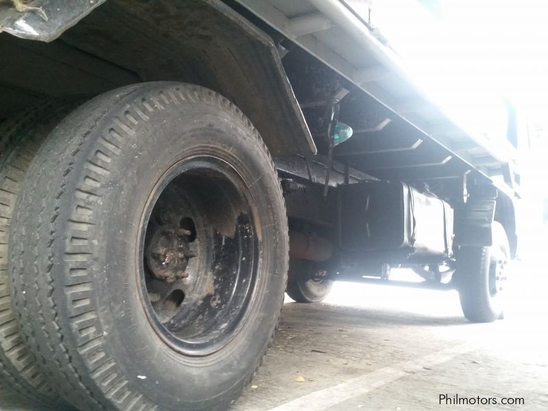 Isuzu Dropside in Philippines