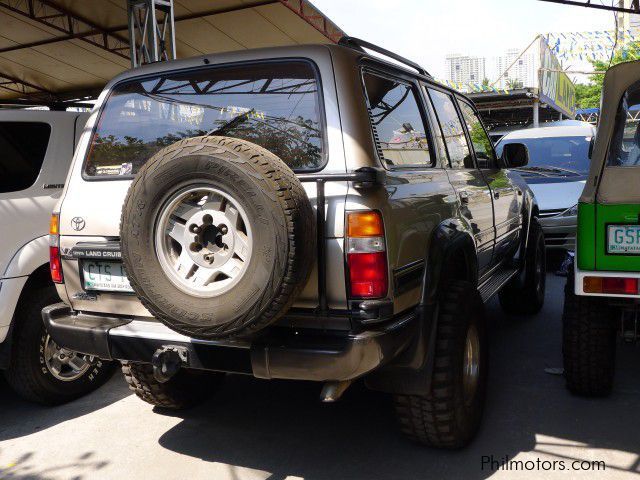 Toyota Land Cruiser in Philippines