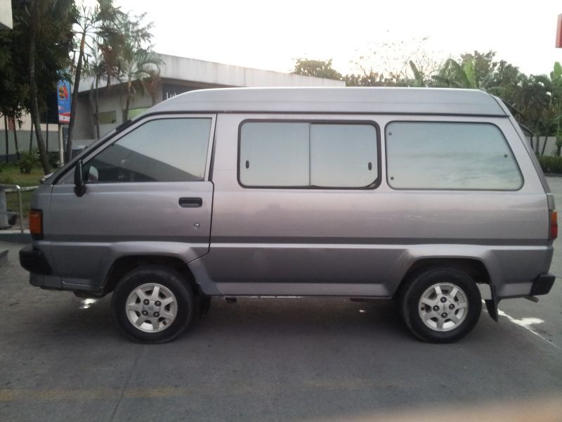 Toyota light ace
