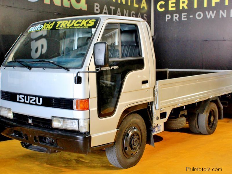 Isuzu ELF in Philippines