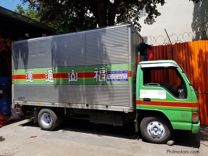 Isuzu Nkr in Philippines