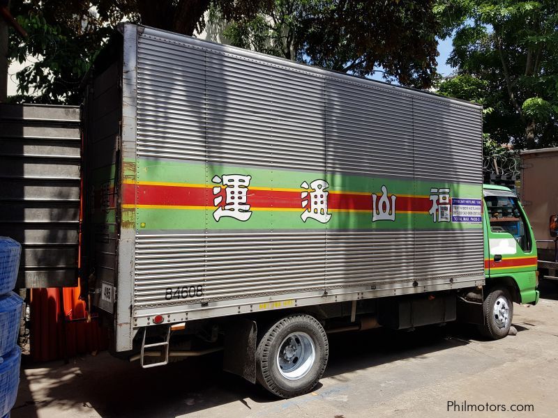 Isuzu Nkr in Philippines