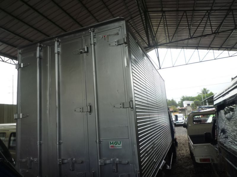 Mitsubishi Canter Delivery Aluminum Closed Van 4D32  Double Tires in Philippines