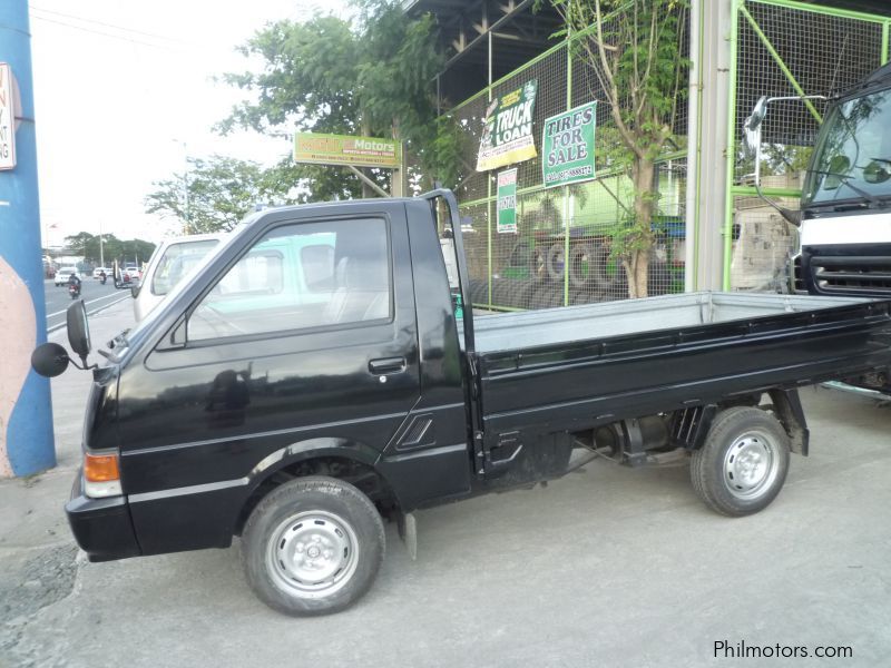 Nissan Recon Vanette Truck 4x4 Rear Single Tires LD20 in Philippines