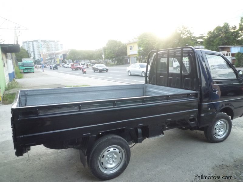 Nissan Recon Vanette Truck 4x4 Rear Single Tires LD20 in Philippines