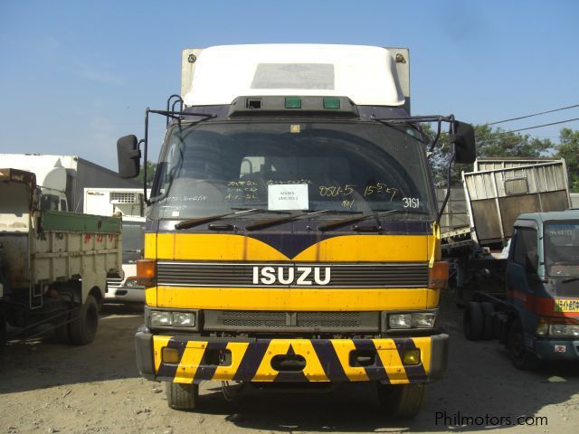 Isuzu 10 WLR CLOSED VAN in Philippines