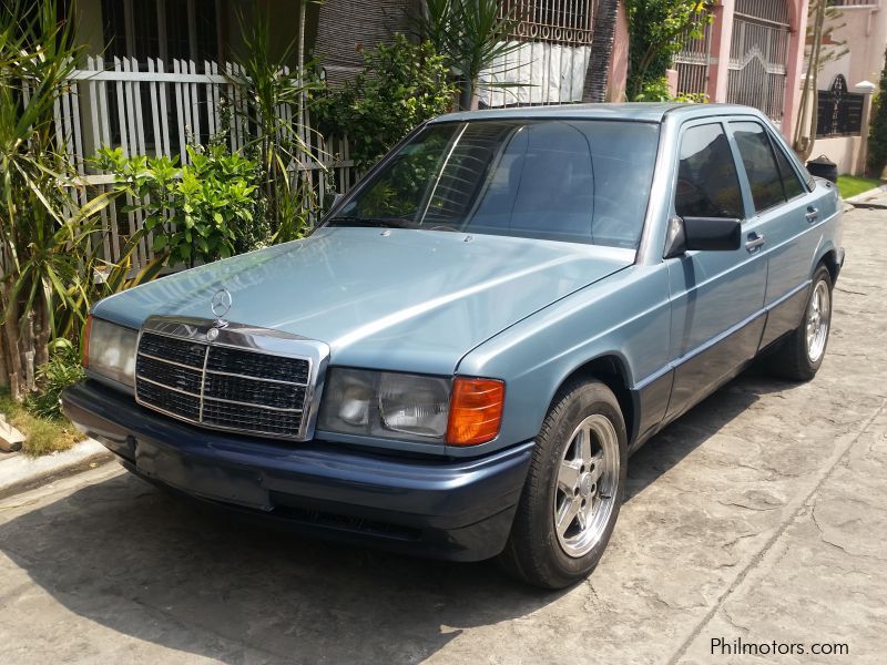 Mercedes-Benz 190 E in Philippines