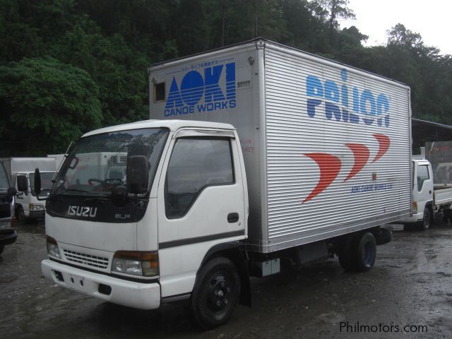 Isuzu ELF CLOSED VAN in Philippines