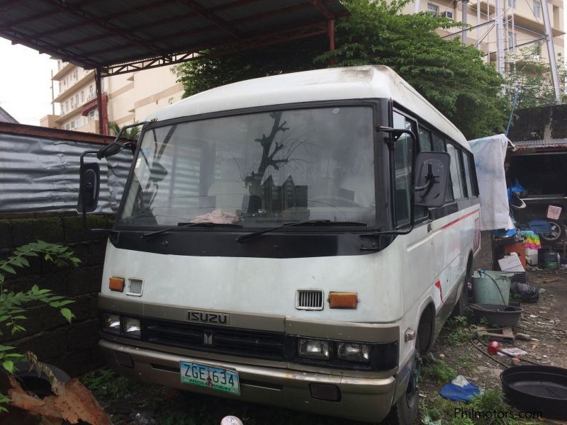 Isuzu JOURNEY in Philippines