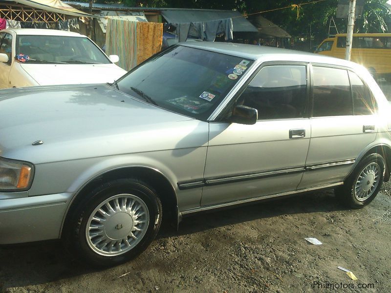 Toyota Crown Super Saloon 2.0i in Philippines