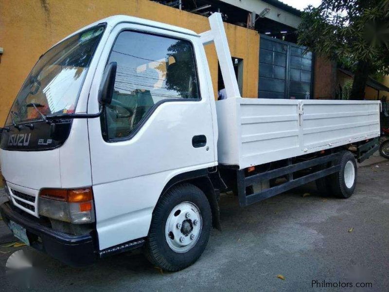 Isuzu Elf in Philippines