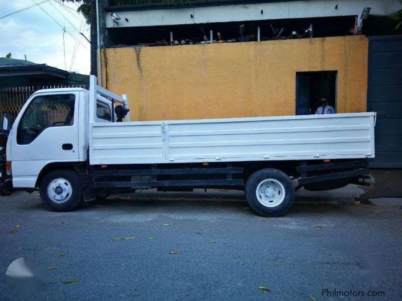 Isuzu Elf in Philippines