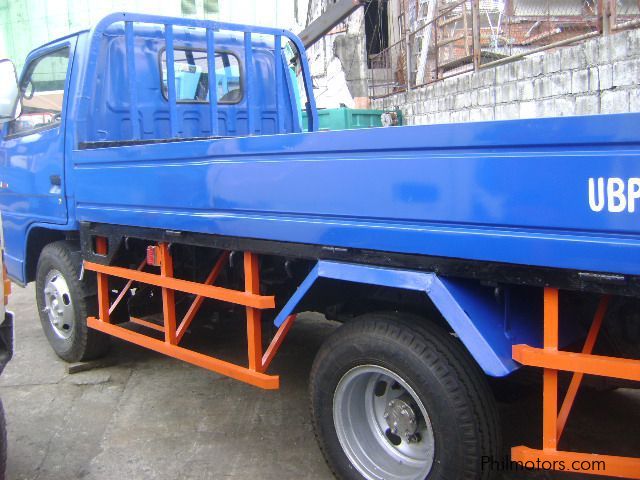 Isuzu dropside body in Philippines