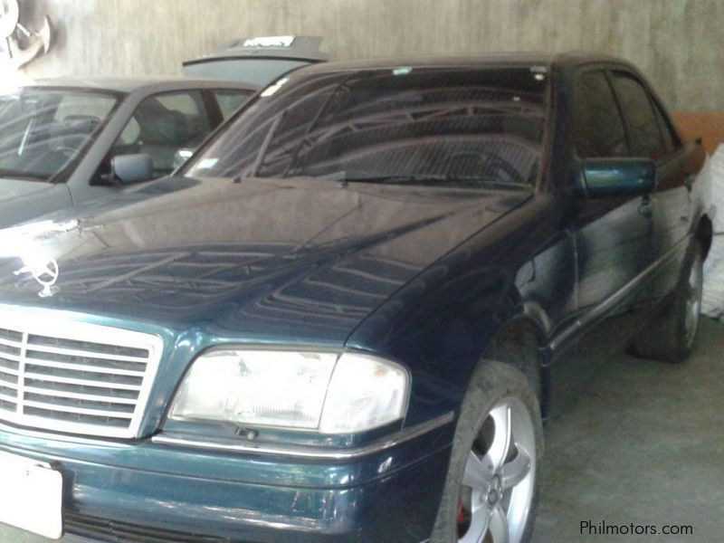 Mercedes-Benz c220 in Philippines