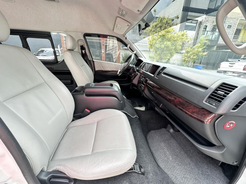 Mitsubishi 1994 Mitsubishi L300 Versa Van in Philippines