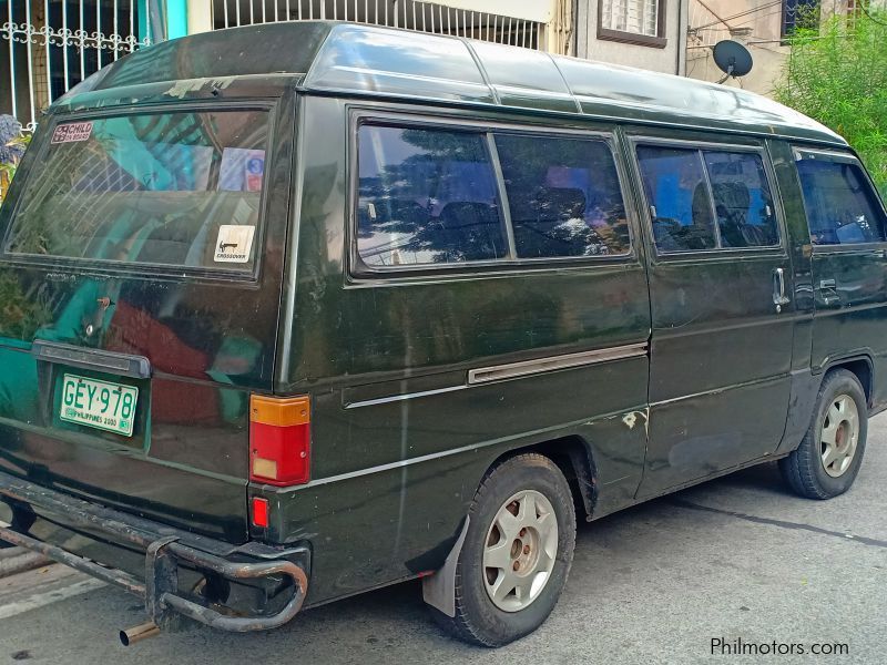 Mitsubishi L300 Versa Van in Philippines