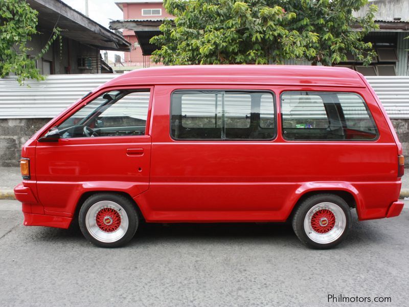 Toyota lite ace in Philippines