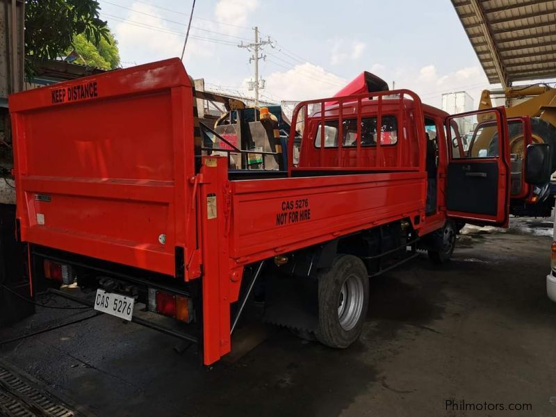 Isuzu ISUZU ELF 6WHEELER DOUBLE CAB in Philippines