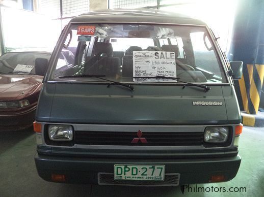 Mitsubishi L300 Versa Van in Philippines