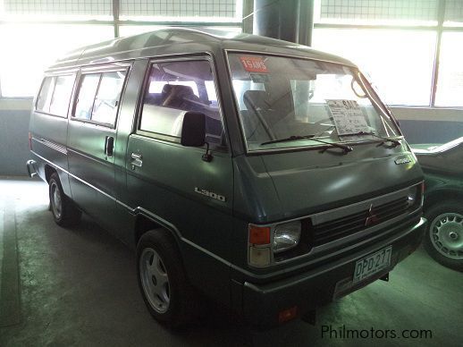 Mitsubishi L300 Versa Van in Philippines