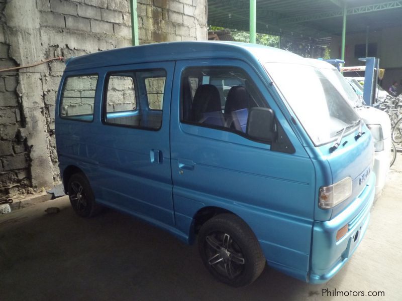 Suzuki Multicab Scrum Mini Van 4x4 MT in Philippines
