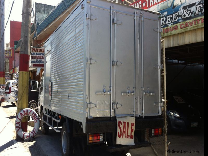 Isuzu Aluminum Van in Philippines