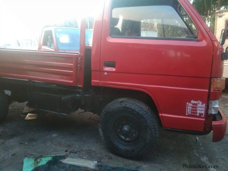 Isuzu Dropside 10 ft long in Philippines