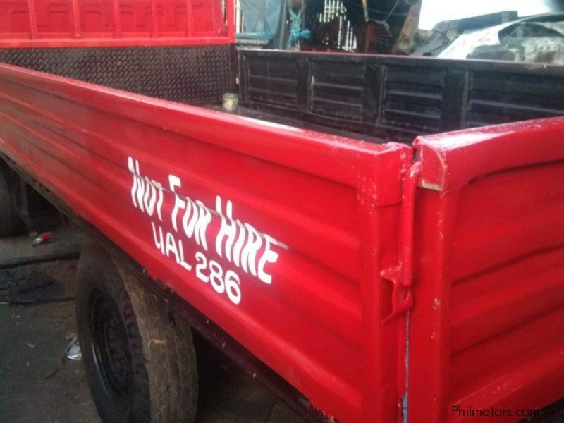 Isuzu Dropside 10 ft long in Philippines