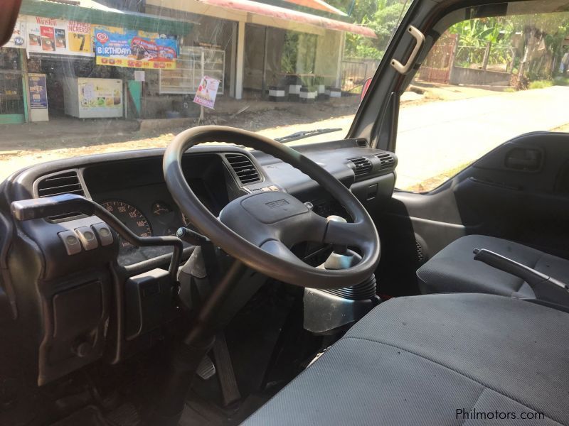 Isuzu ELF in Philippines