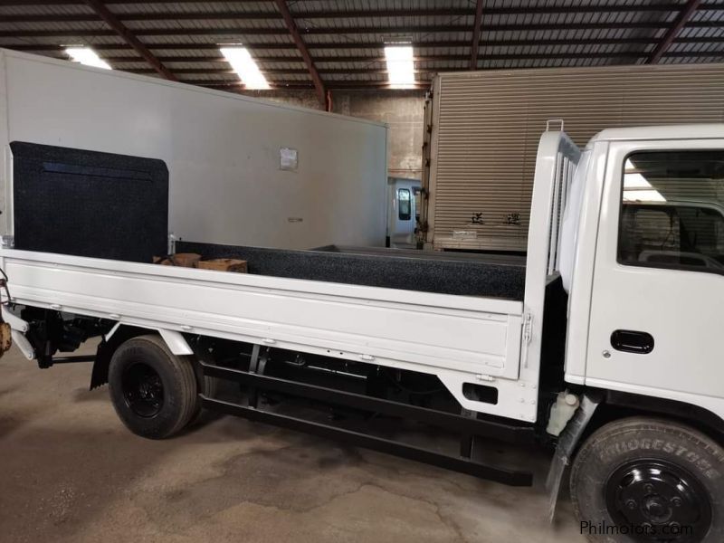 Isuzu ISUZU ELF 14FT DROPSIDE WITH POWERGATE in Philippines