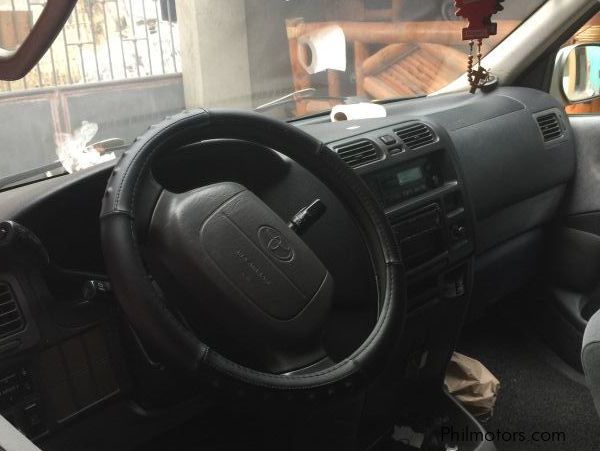 Toyota Grandia hiace in Philippines