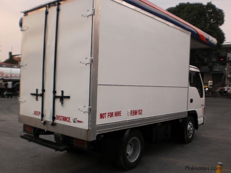 Isuzu Aluminum Closevan 10ft in Philippines