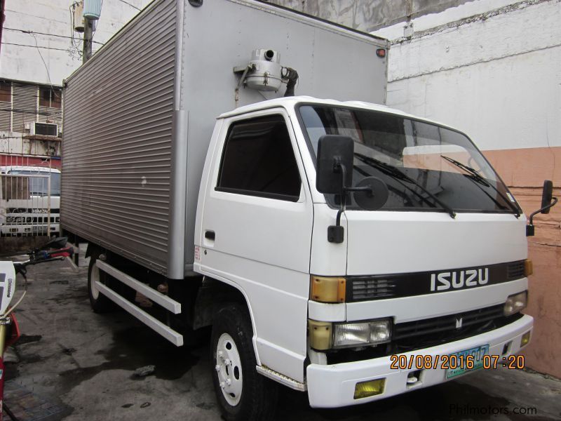 Isuzu Aluminum closevan in Philippines