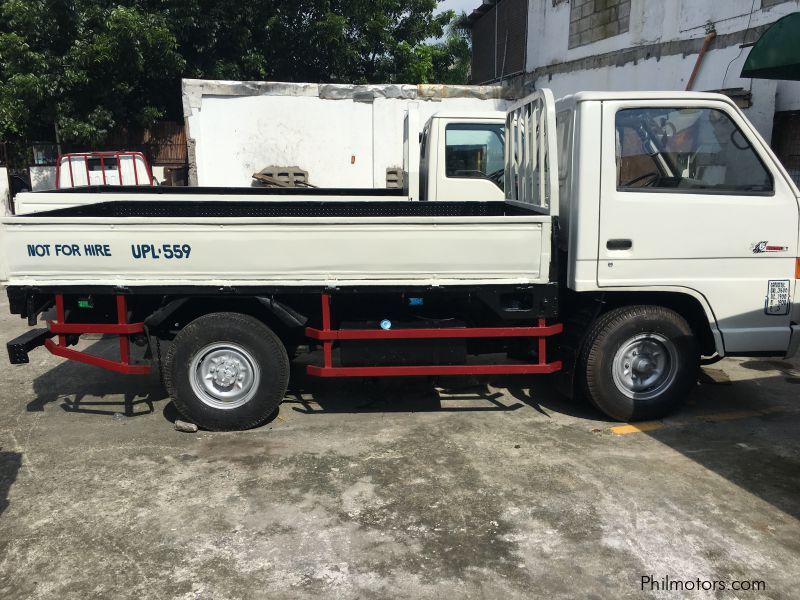 Isuzu Elf Dropside in Philippines