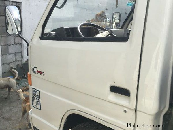 Isuzu Elf Dropside in Philippines