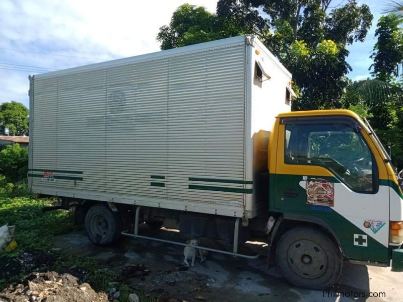 Isuzu Elf close van in Philippines