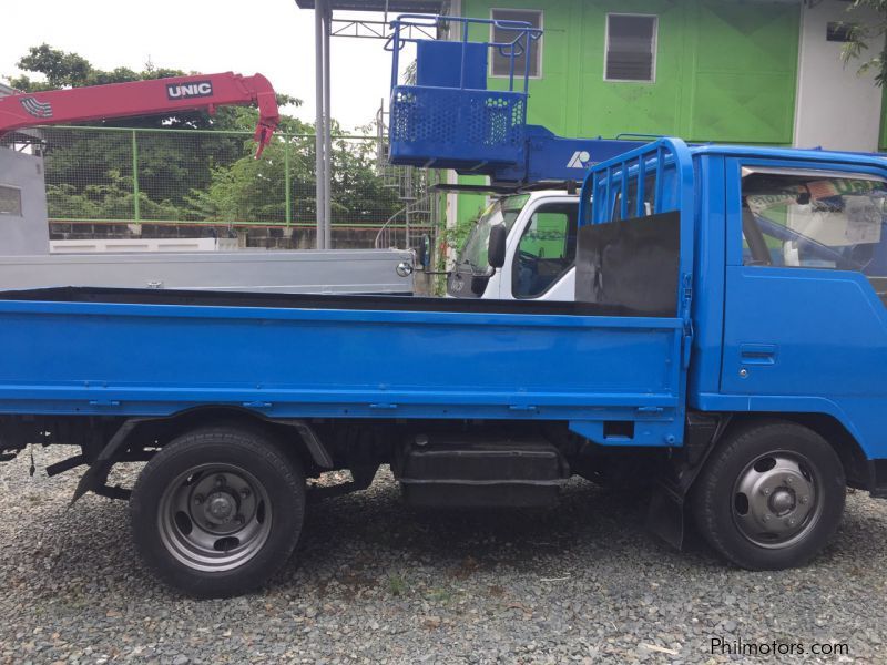 Mitsubishi Canter 4D33 Cargo Dropside 10FT  in Philippines