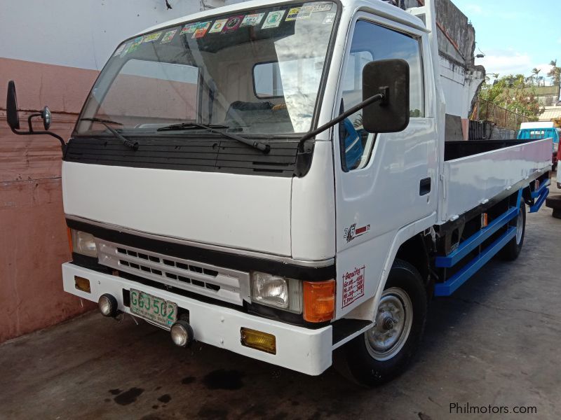 Mitsubishi Dropside 16ft wide in Philippines