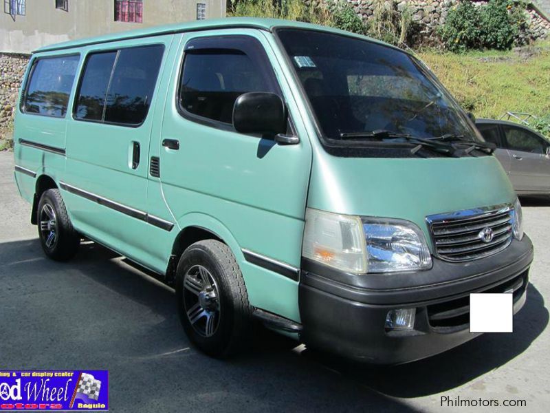 Toyota Hi-Ace Commuter GL look in Philippines